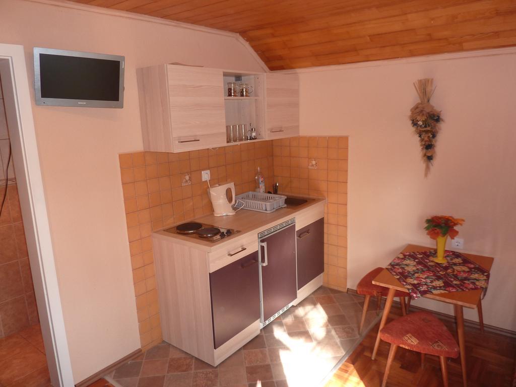 Vadasztanya Apartmanhazak Siófok Værelse billede